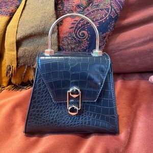 Badgley Mischka - Top Handle Trapezoid Convertible Crossbody Purse